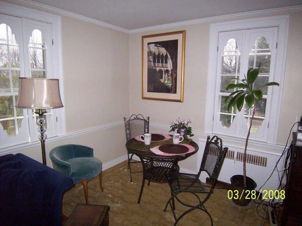 Wellesley Bed And Breakfast Экстерьер фото