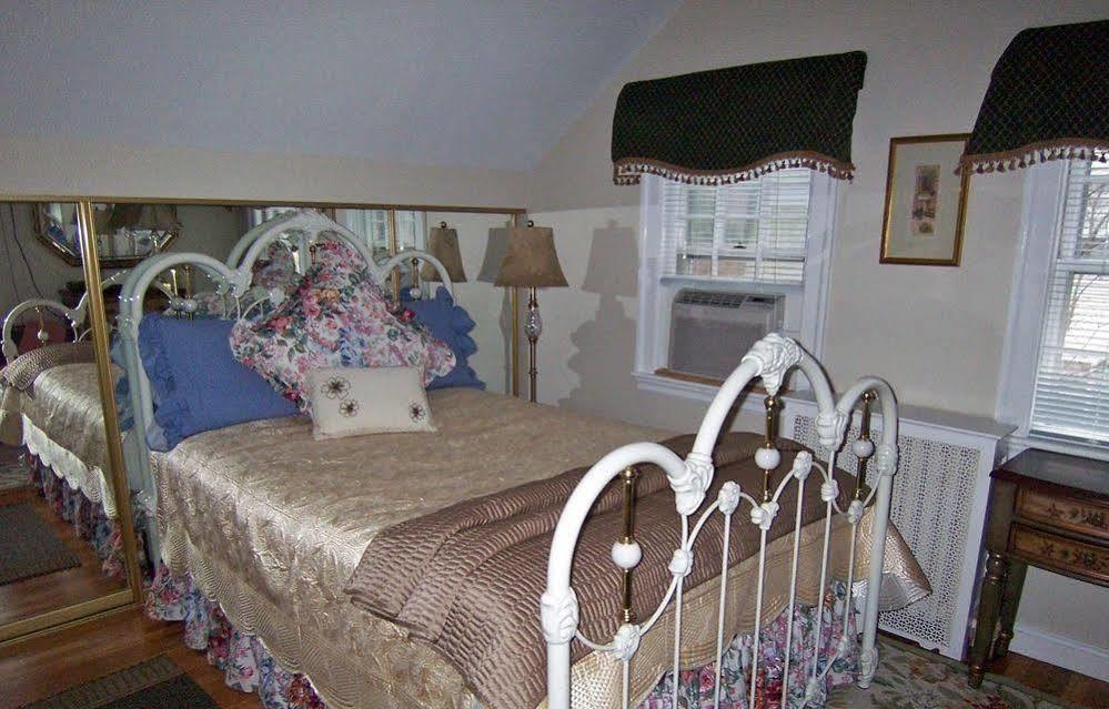 Wellesley Bed And Breakfast Экстерьер фото