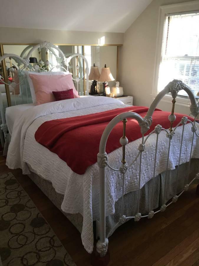 Wellesley Bed And Breakfast Экстерьер фото